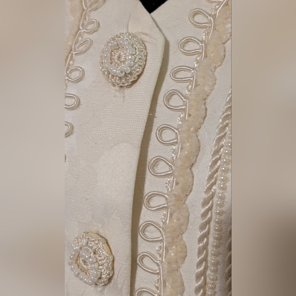 Cream Brocade Embroidered Vest with Rope Accents & Beaded Buttons Size 12 - Picture 3 of 9